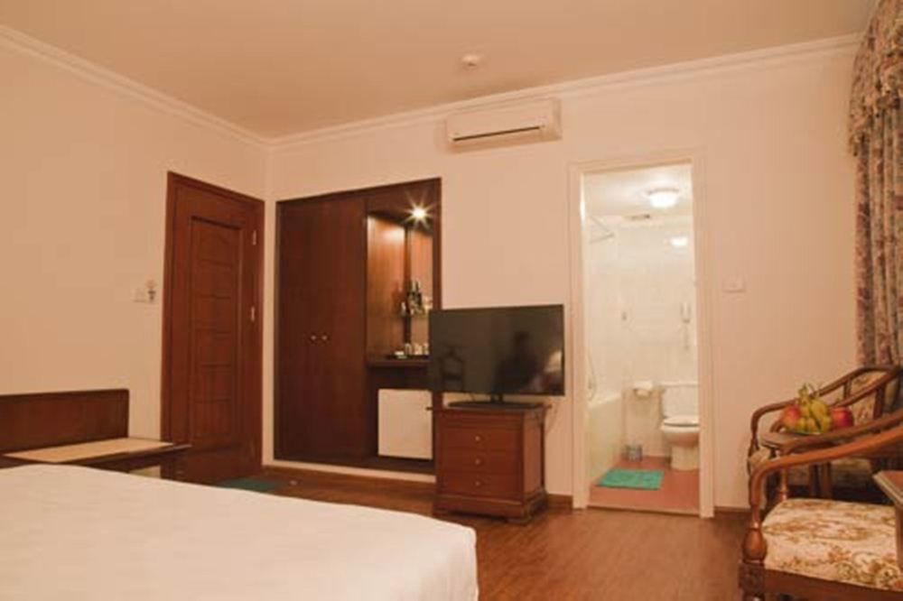 Green Park Hotel Ханой Экстерьер фото
