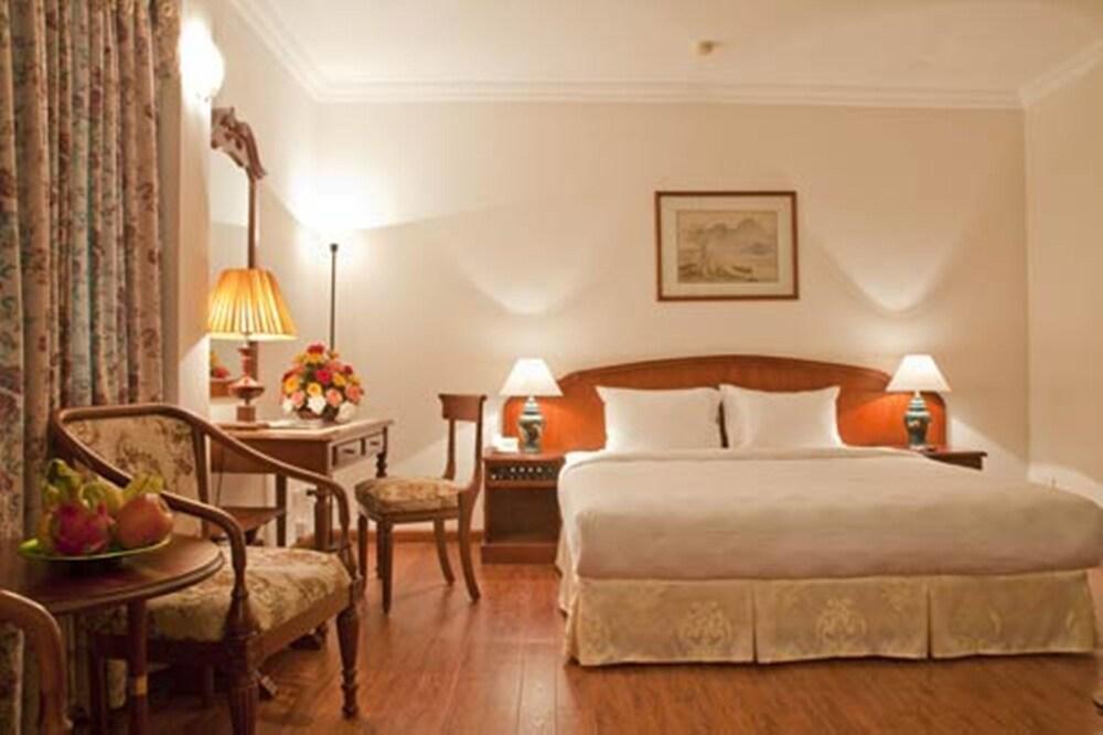 Green Park Hotel Ханой Экстерьер фото