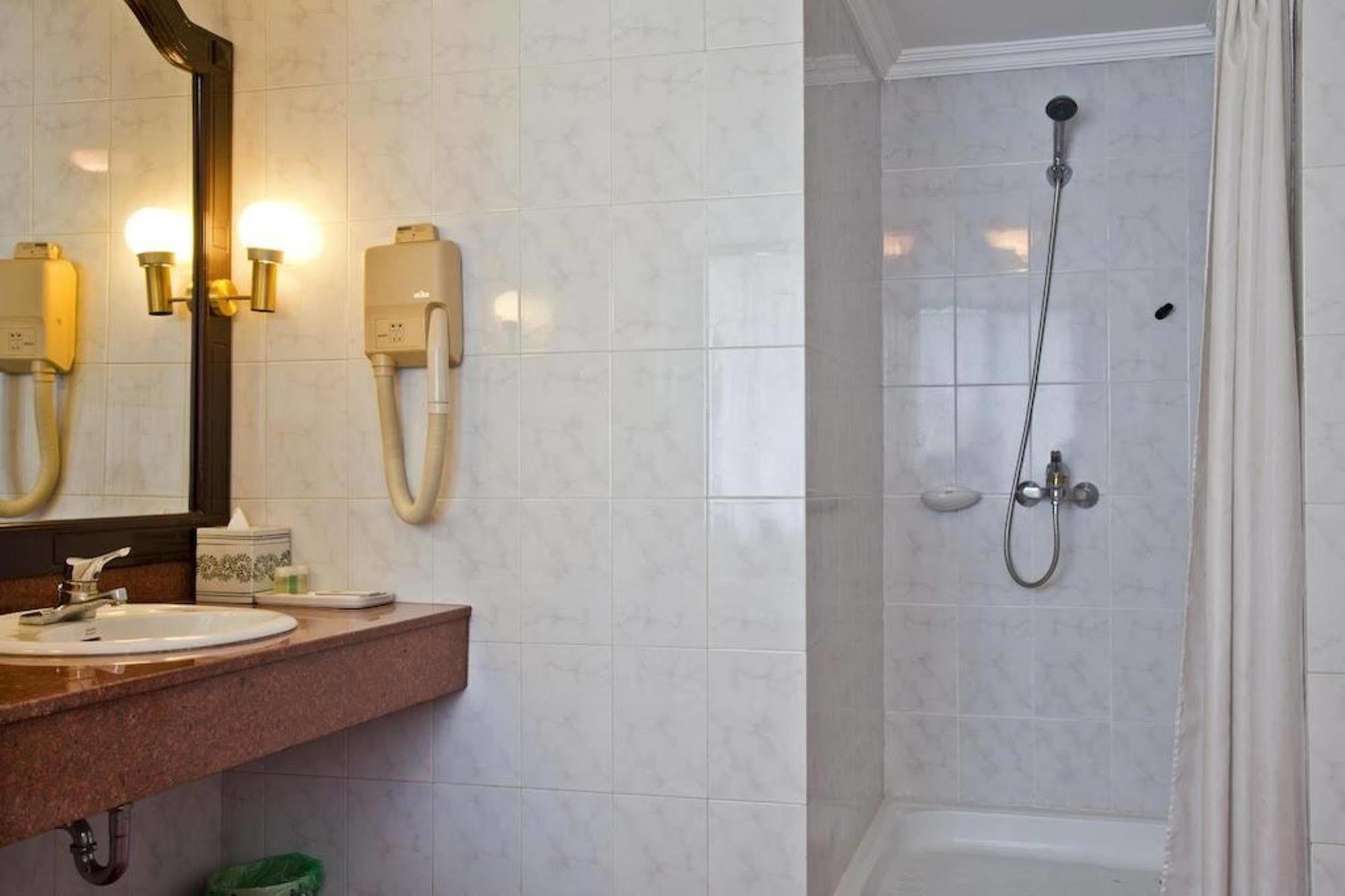 Green Park Hotel Ханой Экстерьер фото